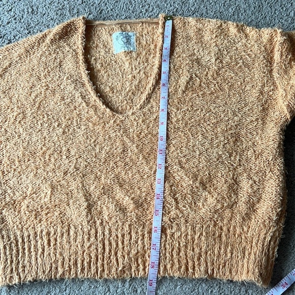 Free People We The Free Women's Theo V-Neck Sweater Goldy Yellow - Picture 10 of 10